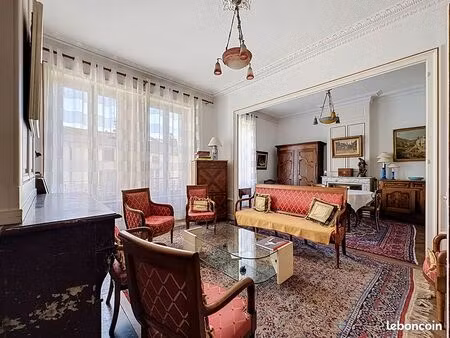 maison 8 pièces 200 m²