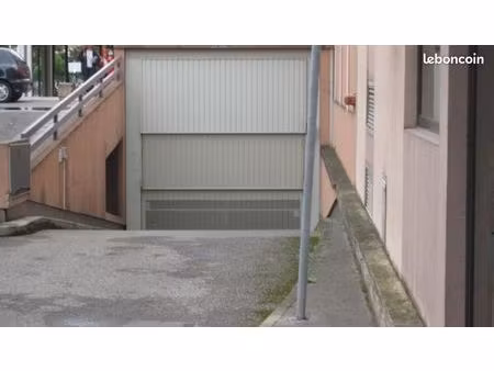 garage / box lyon