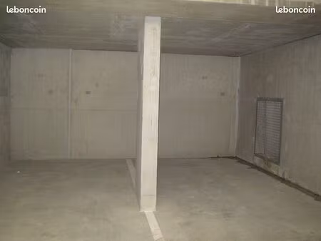 place de parking en sous sol