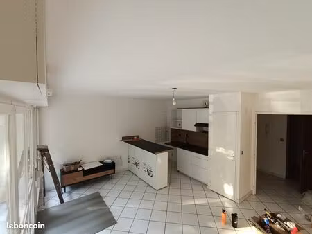 t1 meublé de 29 m² entièrement rénové