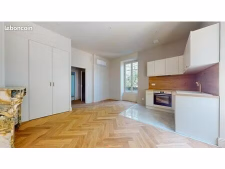 appartement 2 pièces 43 m²