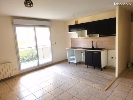 villefranche rue d'anse au calme proche gare t3 57 m² terrasse garage fermé s/sol