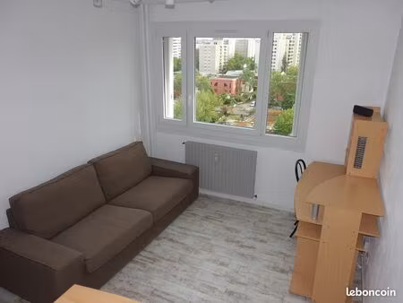 t1 meublé tête d'or-campus doua-lycée du parc