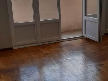 t2 villeurbanne république