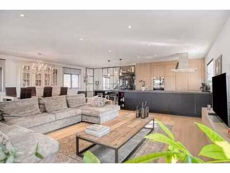 wauw ! parel van een loft met uitstraling  ruimte en ener...