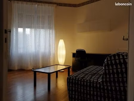 f1 bis meublé / équipé lyon 8ème