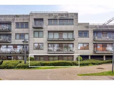 residentieel gelegen  comfortabel en lichtrijk gelijkvloe...
