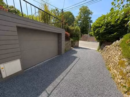 top emplacement - entrepôt de 50m² à mont-sur-marchienne !