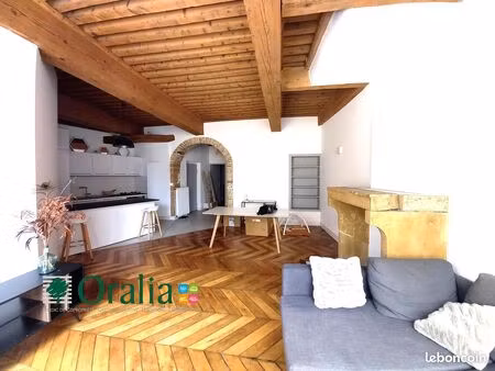 appartement 3 pièces 84 m²