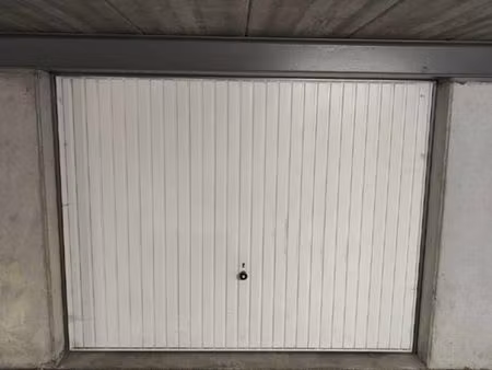 garage souterrain fermé