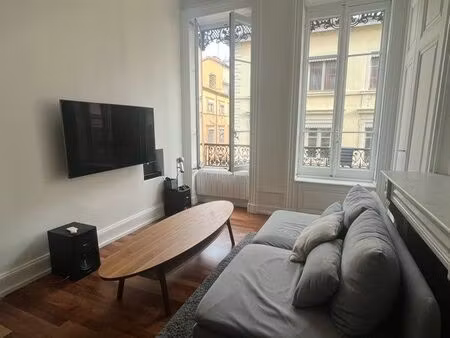 loue appartement 3 pièces meublé cordeliers