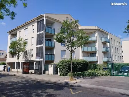 appartement t3 centre saint-priest