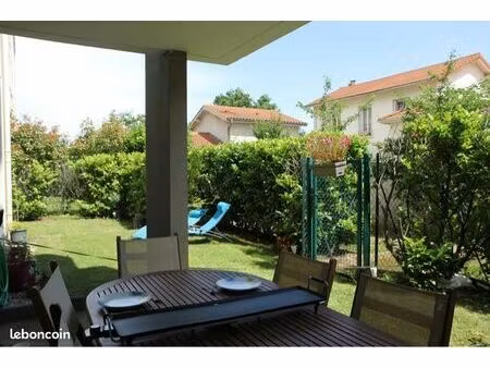 t3 rez de jardin lyon 8