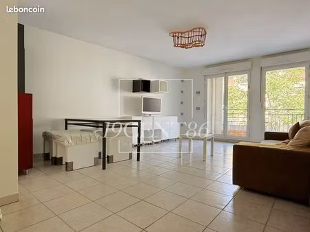 appartement 4 pièces 94 m²