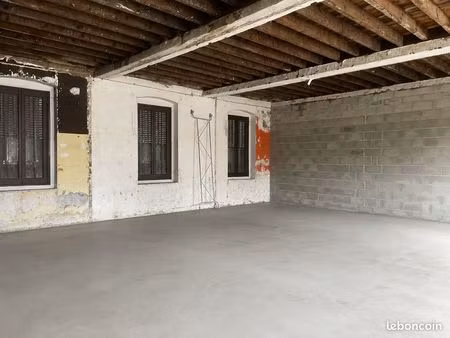 local professionnel à louer 95m2