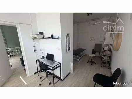 bureaux  local commercial 47 m² villeurbanne