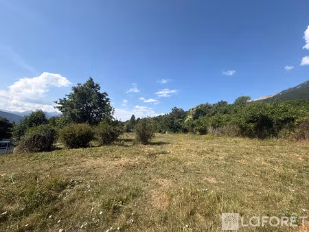 ** terrain 744 m² - châteauroux les alpes