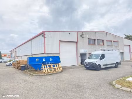 local d'activité 430 m²