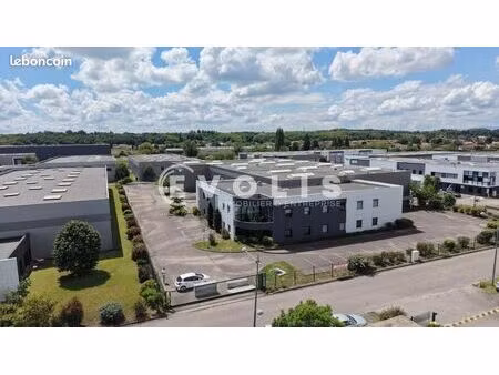 local d'activité 3 506 m²