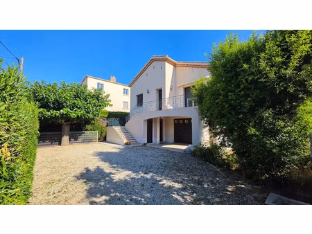 location appartement 4 pièces 97.61 m² à istres (13800)  1 190 €