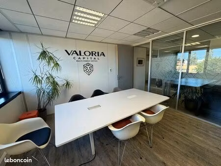 bureau 106 m²