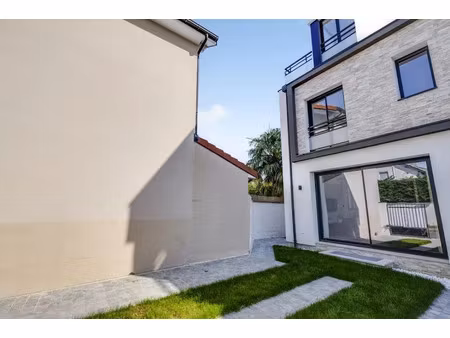 location meublée maison 4 pièces 86 m² à la varenne saint hilaire (94210)  2 630 €
