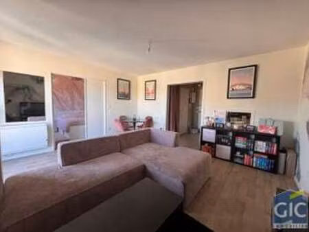 location appartement 2 pièces à caen (14000) : à louer 2 pièces / 44m² caen