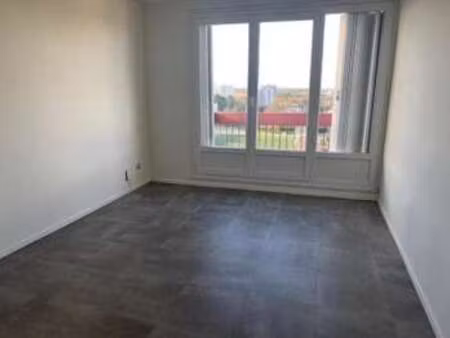 location appartement 2 pièces à nantes (44000) : à louer 2 pièces / 46m² nantes