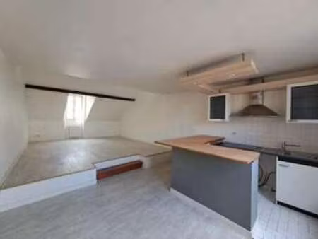 location appartement 2 pièces à nantes (44000) : à louer 2 pièces / 48m² nantes