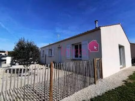 vente maison à soullans (85300) : à vendre / 81m² soullans