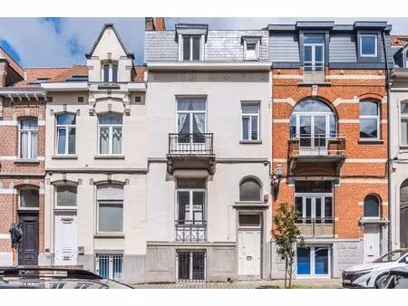 appartement à vendre à rue guillaume stocq 66 ixelles (rbw35179)