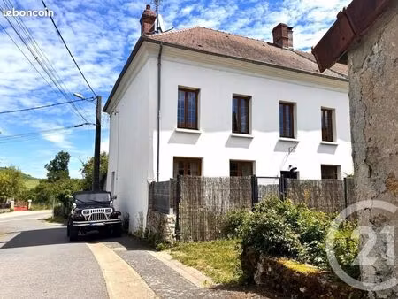 maison 5 pièces 151 m²