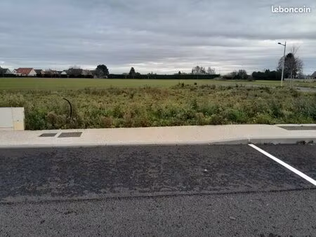 terrain 411 m² tergnier