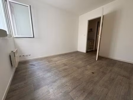 orléans centre studio 20 m2 idéal investissement  proche f