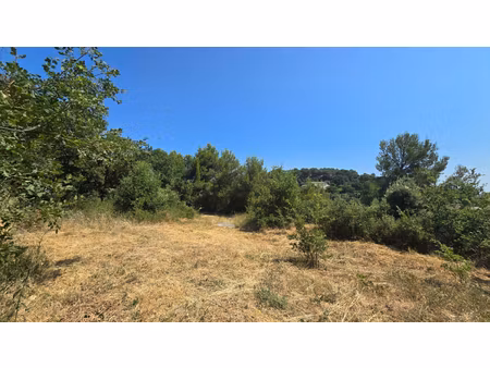 terrain à vendre de 1160 m² à vernegues - exposition sud avec vue dégagée