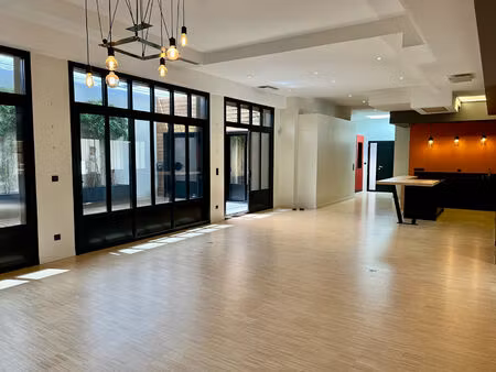 location appartement 8 pièces  190.00m²  clermont