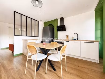 appartement meublé t2 à lons-le-saunier