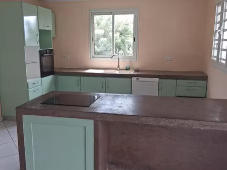 location maison 3 pièces  88.80m²  le robert