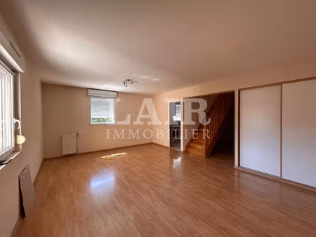 grand appartement 5 pièces à louer à bagnoles - ref o15438