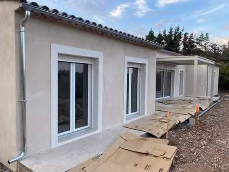 villa neuve de 140 m² plein sud avec piscine  aperçu mer et prestations haut de gamme