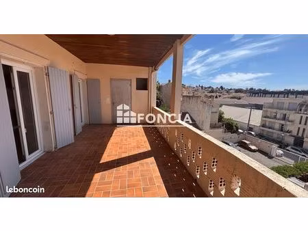 appartement t3 avec terrasse