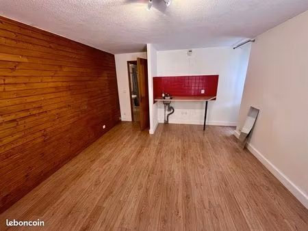 loue studio ou local centre ville gap