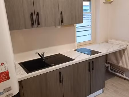 appartement très lumineux  f2 bis d’environ 60m2