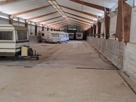 stationnement hivernage caravane