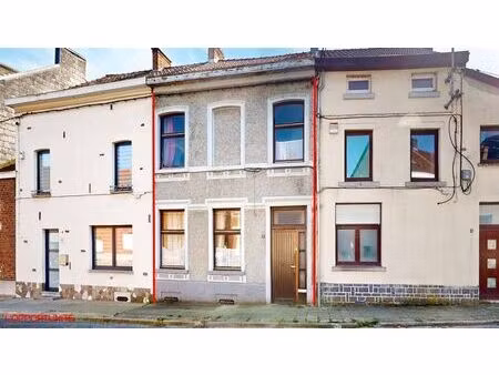 maison à vendre à place de la résistance 9 roux (vbe41875)