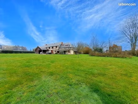 maison 7 pièces 228 m²