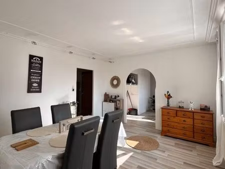 appartement 3 pièces de 70m2 + cave
