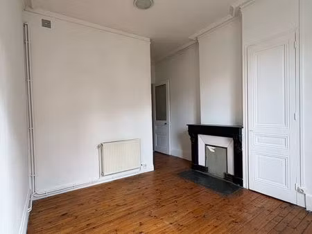 appartement 2 pièces 61 m²