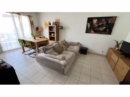appartement t2 47 m2