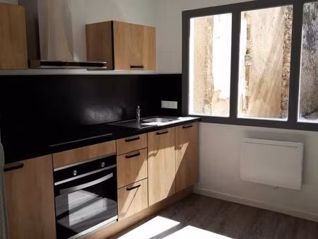 t2 avec cour – 58 m² – châtellerault